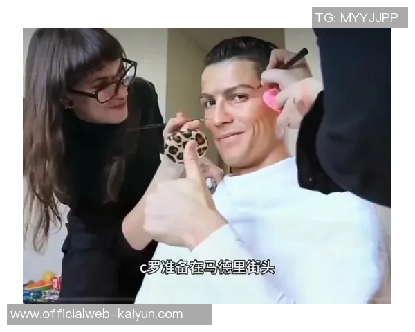 在街头偶遇足球明星的惊喜瞬间你猜是谁呢